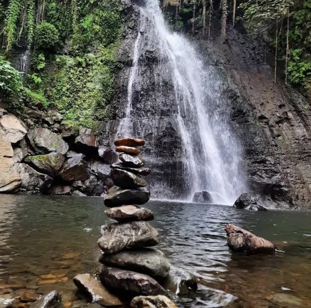 Arusha Day Tour – Waterfalls, Lake & City Experience